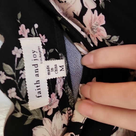 Faith and Joy Blouse - Picture 3 of 5